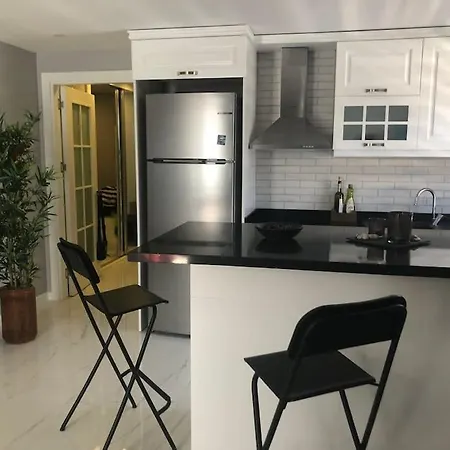 Cleopatra 3 אלאניה